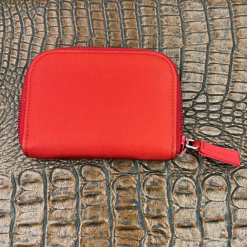 Prada Tessuto Red Zip Around Unisex Credit Card 💳 Holder - Picture 3 of 11